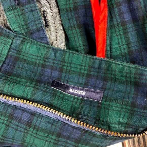 Cremieux Green/Blue Plaid Shorts Size 35 - Picture 7 of 11